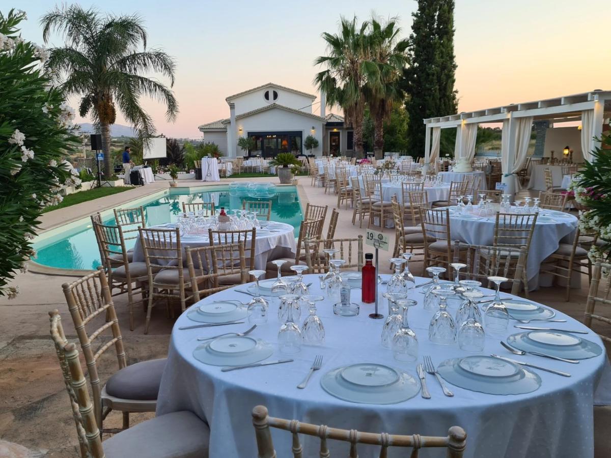 Villa Vravrona Tower & Suites Μαρκόπουλο Εξωτερικό φωτογραφία