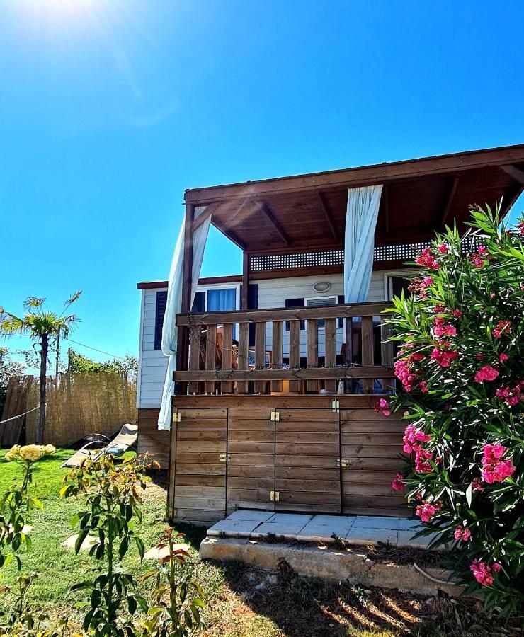 Villa Vravrona Tower & Suites Μαρκόπουλο Εξωτερικό φωτογραφία