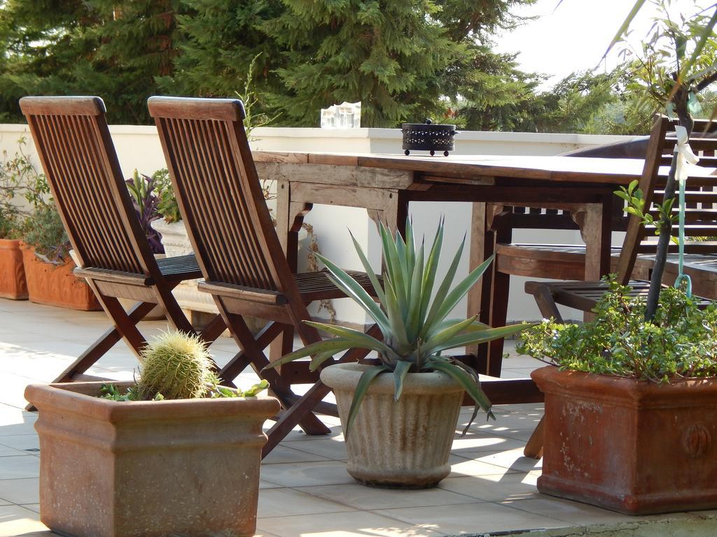 Villa Vravrona Tower & Suites Μαρκόπουλο Δωμάτιο φωτογραφία