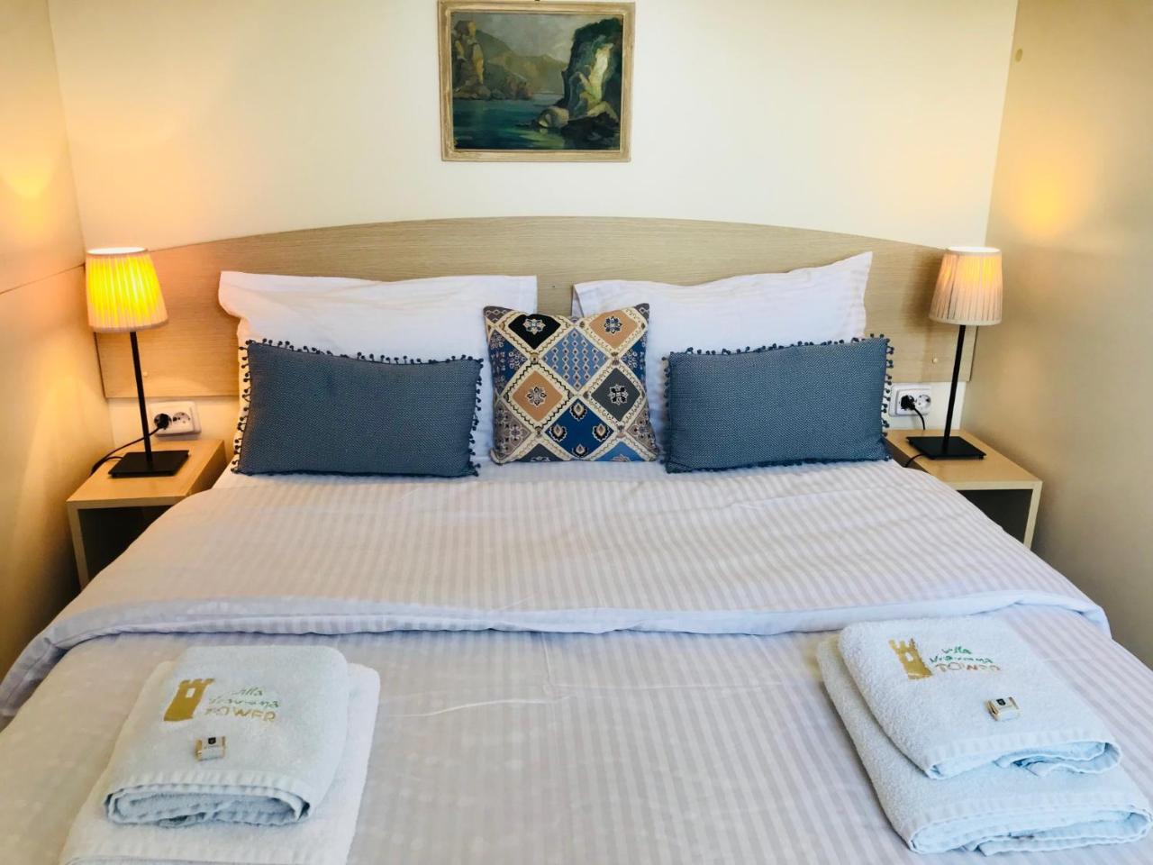 Villa Vravrona Tower & Suites Μαρκόπουλο Εξωτερικό φωτογραφία