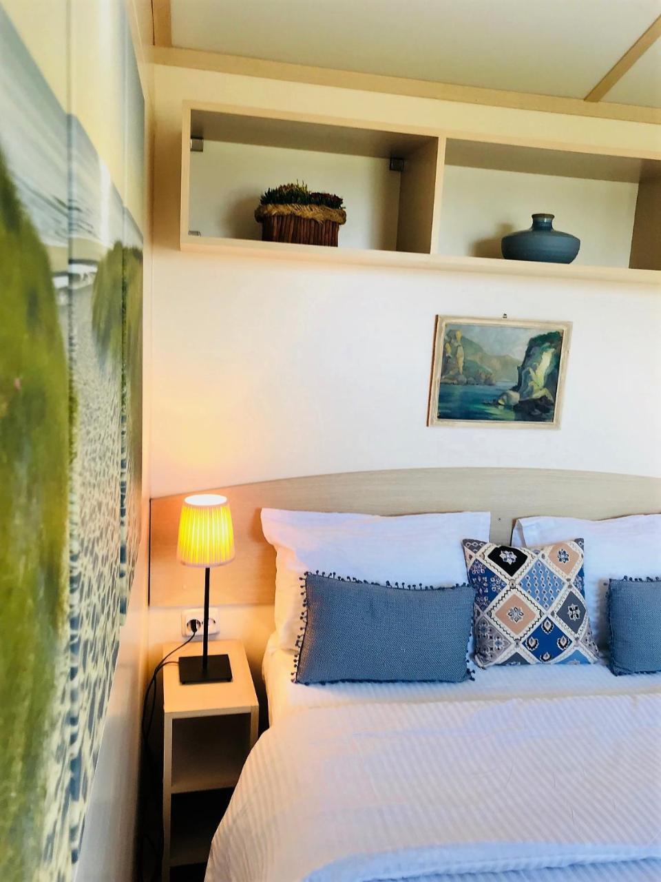 Villa Vravrona Tower & Suites Μαρκόπουλο Εξωτερικό φωτογραφία