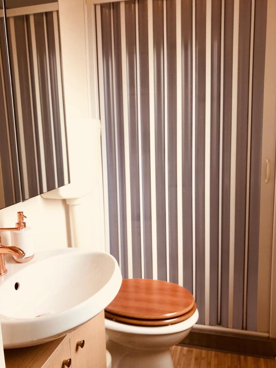 Villa Vravrona Tower & Suites Μαρκόπουλο Εξωτερικό φωτογραφία